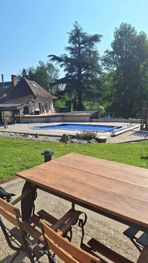 Pressins Le Chalet מראה חיצוני תמונה